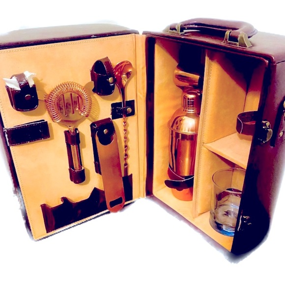 manhattan bar Other - Legacy, picnic briefcase, portable bar. Some items not included.